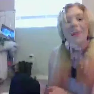 bumblebabydoll webcam girl live sex