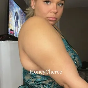 Honeycheree profile pic
