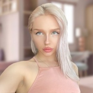 RomanticQueen's profile picture – Girl on Jerkmate